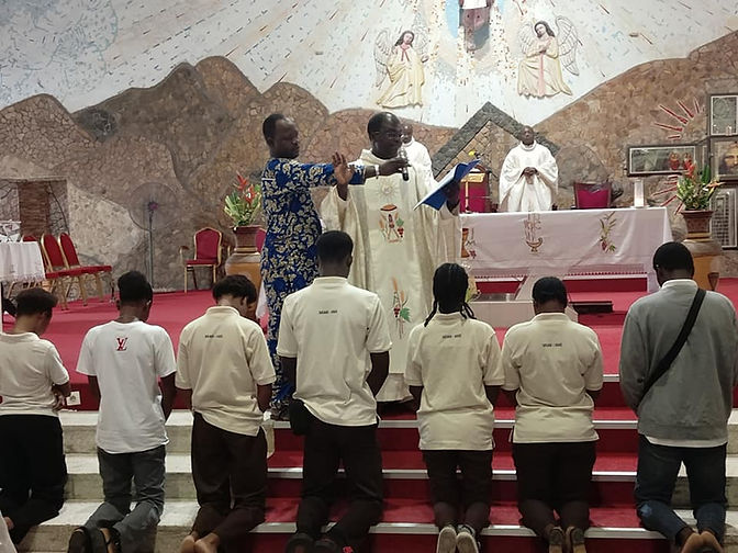 𝗨𝗖𝗔𝗢-𝗨𝗨𝗖 𝗹 𝗠𝗘𝗦𝗦𝗘 𝗗𝗘 𝗙𝗜𝗡 𝗗'𝗔𝗡𝗡É𝗘 𝗔𝗖𝗔𝗗É𝗠𝗜𝗤𝗨𝗘 𝗘𝗧 𝗣𝗥𝗘𝗠𝗜𝗘̀𝗥𝗘 𝗕𝗘́𝗡𝗘́𝗗𝗜𝗖𝗧𝗜𝗢𝗡 𝗗𝗨 𝗡𝗢𝗨𝗩𝗘𝗔𝗨 𝗦𝗜𝗘̀𝗚𝗘 𝗦𝗢𝗖𝗜𝗔𝗟.